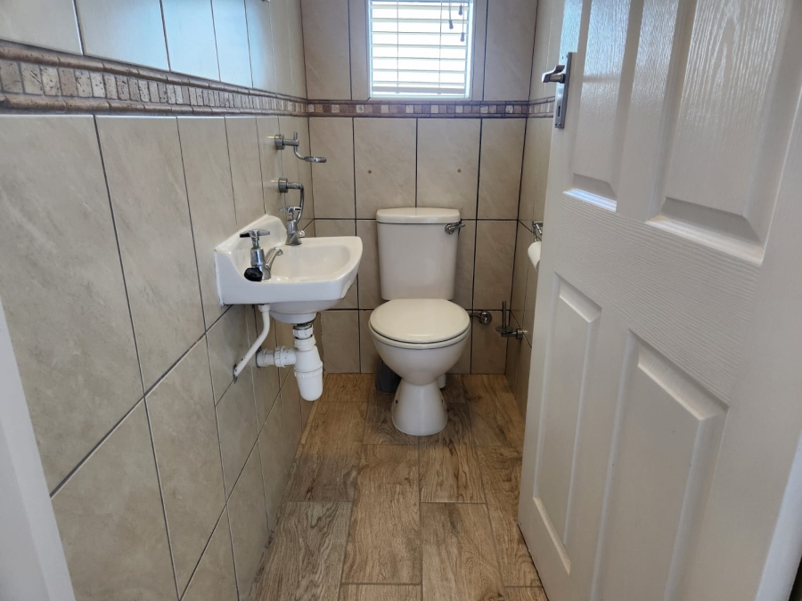 3 Bedroom Property for Sale in Humewood Eastern Cape